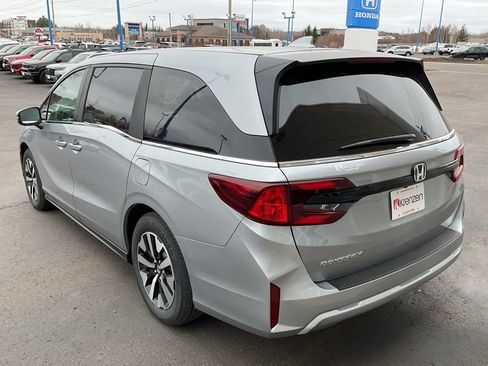 New 2026 Honda Odyssey EX-L image 7