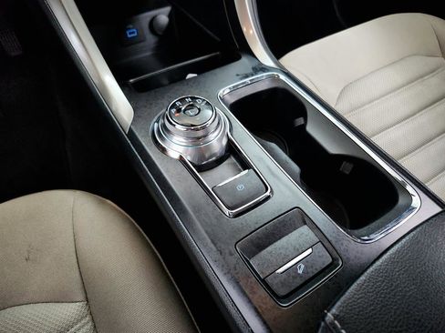 Used 2019 Ford Fusion S image 18