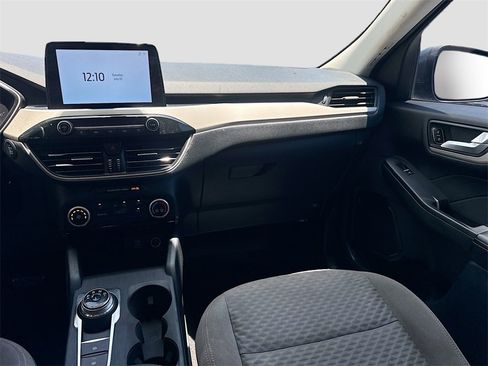 Used 2021 Ford Escape SE image 23