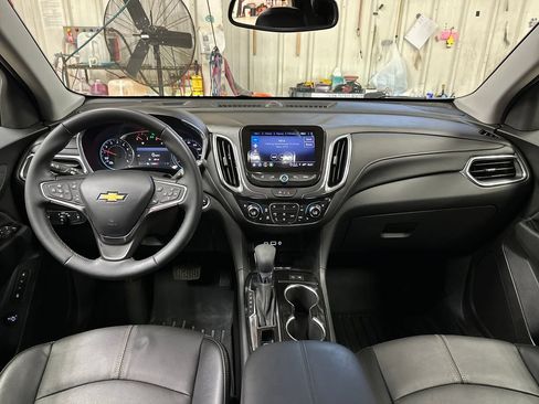 Used 2024 Chevrolet Equinox Premier AWD/4WD image 18