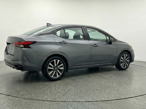 Used 2025 Nissan Versa SV image 7