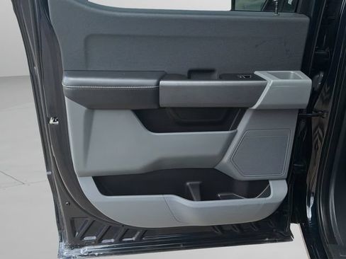 Used 2021 Ford F150 XLT RWD image 16