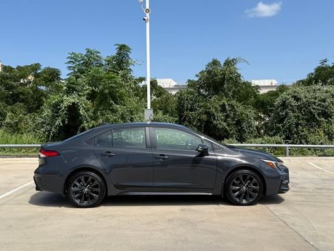 Used 2026 Toyota Corolla SE FWD image 5