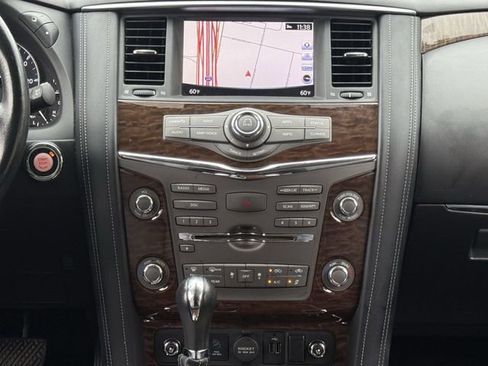 Used 2019 Nissan Armada Platinum w/ Interior Lighting Package RWD image 19