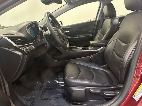 Used 2017 Chevrolet Volt Premier w/ Driver Confidence II Package image 20