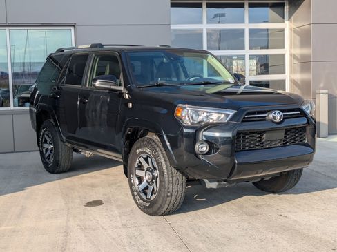 Used 2021 Toyota 4Runner SR5 Premium w/ Moonroof Package image 3