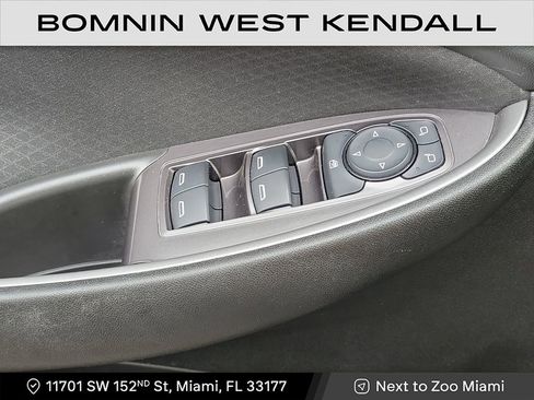 Used 2023 Chevrolet Malibu RS image 29