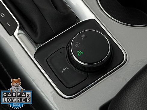 Used 2025 Chevrolet Blazer LT FWD image 17