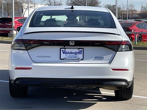 Used 2024 Honda Accord Sport image 5