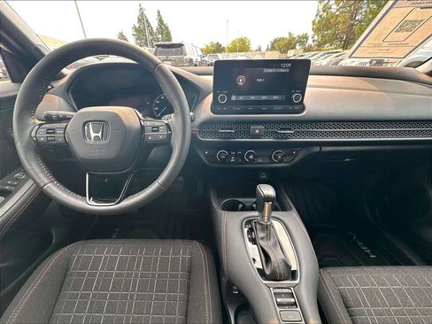 Used 2024 Honda HR-V Sport image 16
