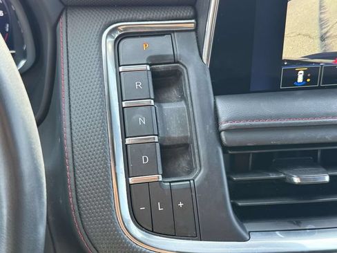 Used 2023 Chevrolet Tahoe RST w/ Luxury Package AWD/4WD image 27
