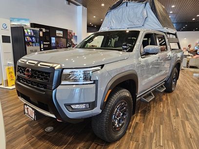 New 2025 Nissan Frontier PRO-4X w/ Pro Convenience Package