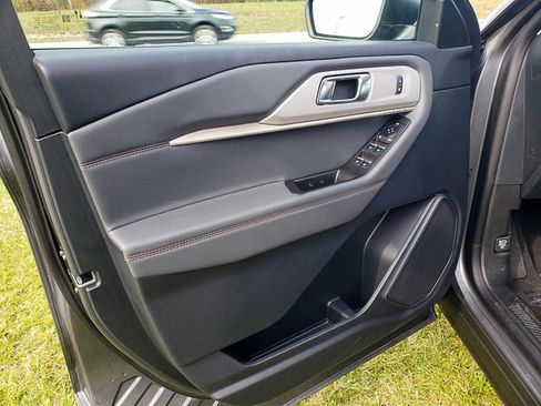 New 2026 Ford Explorer Active image 6