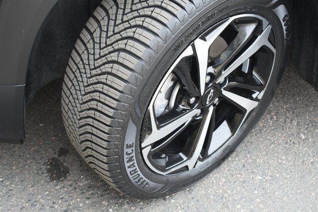 Used 2023 Chevrolet TrailBlazer RS w/ Convenience Package AWD/4WD image 11