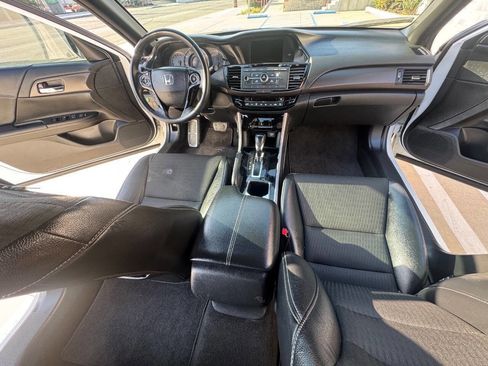 Used 2016 Honda Accord Sport image 13