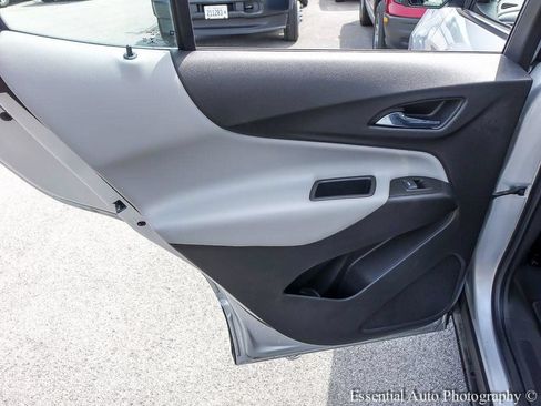 Used 2022 Chevrolet Equinox LS AWD/4WD image 20