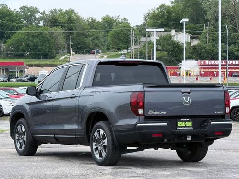 Used 2017 Honda Ridgeline RTL-T image 2
