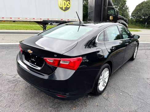 Used 2017 Chevrolet Malibu LT image 7