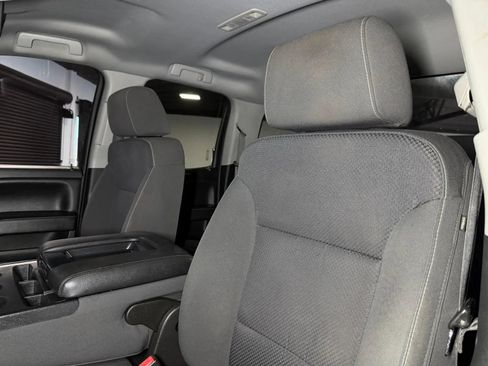 Used 2018 Chevrolet Silverado 1500 LT RWD image 23