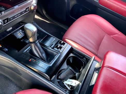 Used 2020 Lexus GX 460 Premium w/ Premium Package image 17