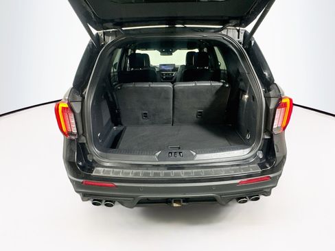 Used 2025 Ford Explorer ST RWD image 31