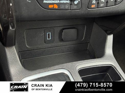 Used 2019 Ford Escape Titanium AWD/4WD image 18