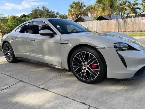 Used 2021 Porsche Taycan 4S image 1