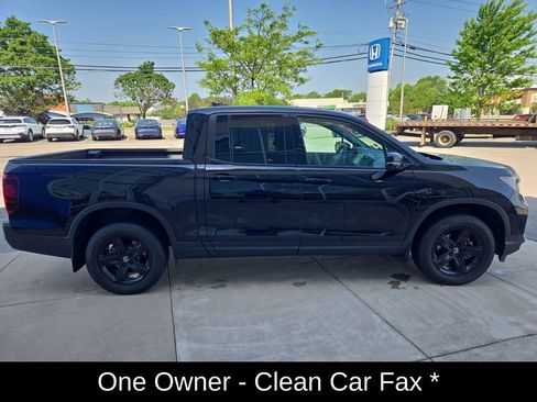 Used 2021 Honda Ridgeline Black Edition image 2