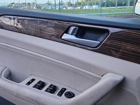 Used 2016 Hyundai Sonata Limited image 5