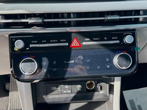 New 2026 Hyundai Tucson Limited FWD image 12