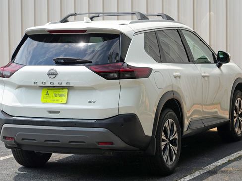 Used 2023 Nissan Rogue SV w/ SV Premium Package FWD image 47