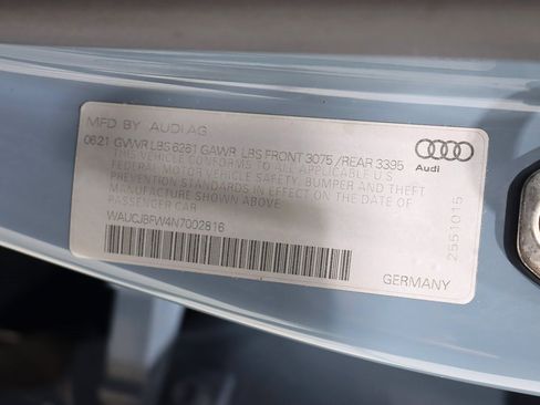 Used 2022 Audi e-tron GT Premium Plus w/ Performance Package image 35