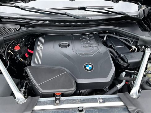 Certified 2025 BMW X4 xDrive30i AWD/4WD image 32
