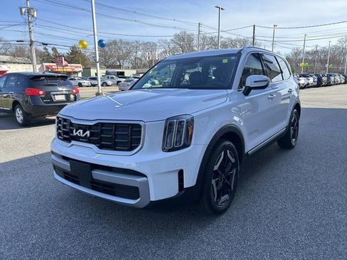 Used 2023 Kia Telluride S w/ S Sunroof Package AWD/4WD image 7