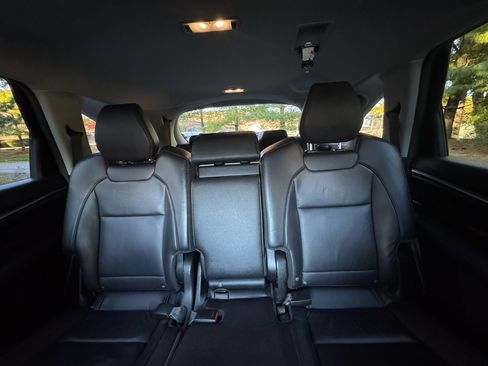 Used 2018 Acura MDX SH-AWD w/ Technology Package image 16