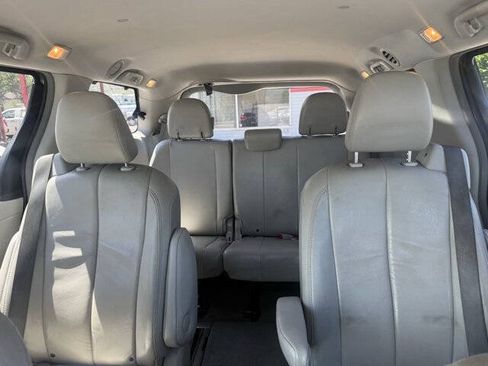 Used 2013 Toyota Sienna XLE AWD/4WD image 13