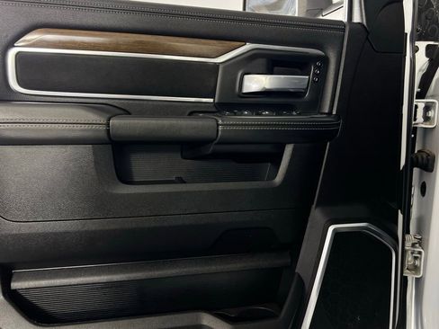 Used 2024 RAM 2500 Laramie image 26
