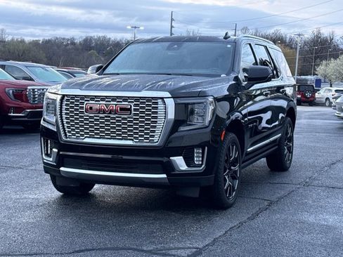 Used 2023 GMC Yukon Denali w/ LPO, Floor Liner Package image 17