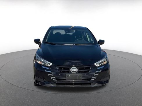 Used 2025 Nissan Versa SV image 4