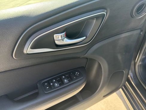 Used 2016 Chrysler 200 LX image 11