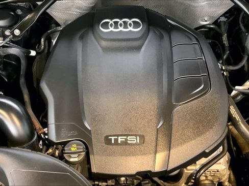 Used 2020 Audi Q5 2.0T Premium w/ Titanium Sport Package AWD/4WD image 31