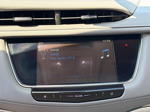 Used 2018 Cadillac XT5 Luxury w/ Driver Awareness Package image 28