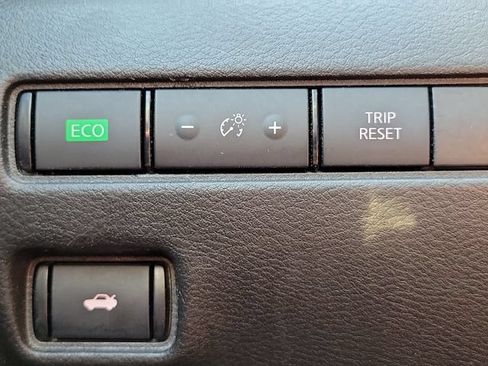 Used 2024 Nissan Sentra S FWD image 29