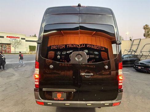 Used 2015 Mercedes-Benz Sprinter 3500 image 7