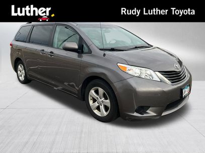 Used 2014 Toyota Sienna LE