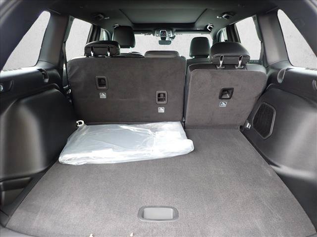 New 2027 Jeep Grand Cherokee Limited w/ Limited Altitude Package AWD/4WD image 7