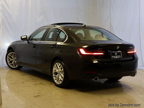 Used 2025 BMW 330i xDrive Sedan w/ Premium Package AWD/4WD image 9