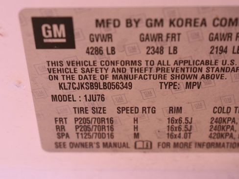 Used 2020 Chevrolet Trax LS w/ Tint and Cruise Package image 14