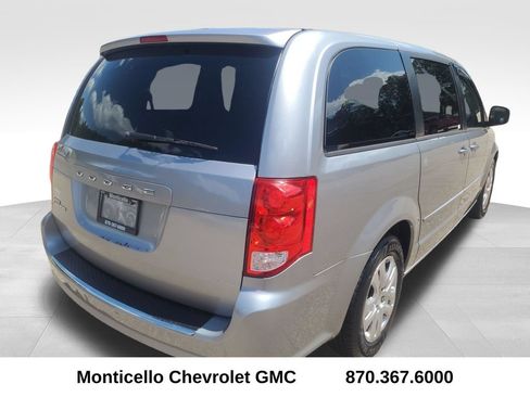Used 2017 Dodge Grand Caravan SE w/ UConnect Hands-Free Group FWD image 29