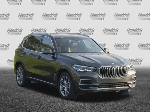 Used 2023 BMW X5 xDrive40i w/ Premium Package AWD/4WD image 2